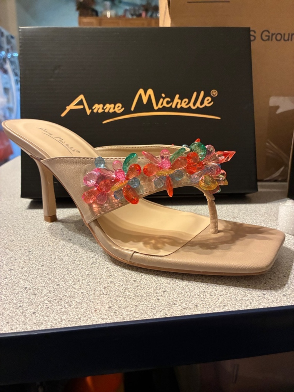 NWT Anne Michelle Beige Mid-Heel Sandal with Multicolor Crystal Flowers size 10